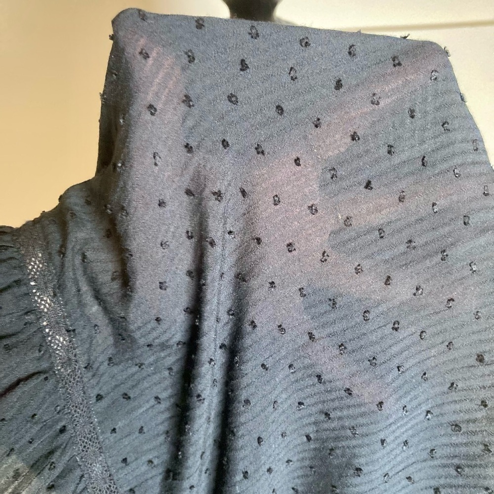 Loft Tiered Blouse Black Size M - Picture 6 of 8